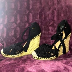Shoe dazzle wedges